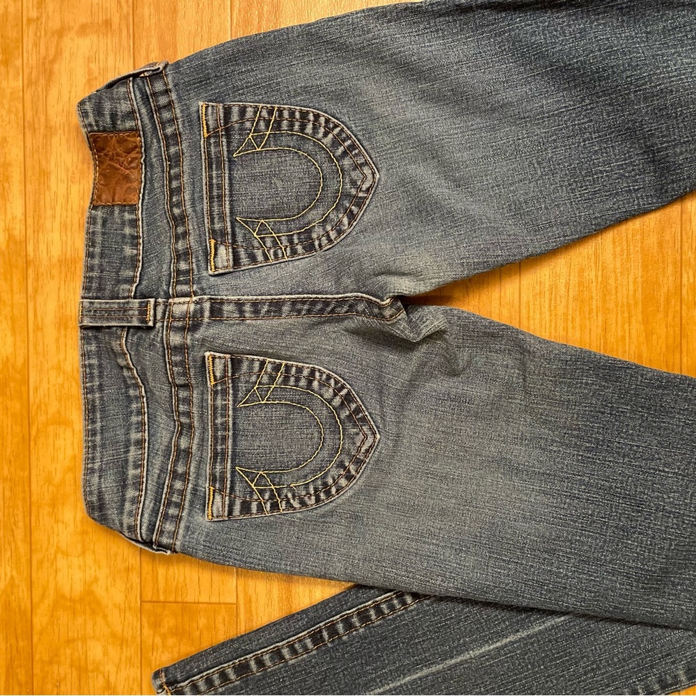 Ladies True Religion Sz 26 Womens skinny/straight leg jeans .
